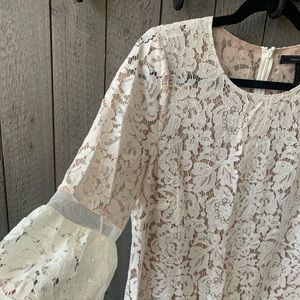 BCBG women’s cream lace dress. Size Small (6/8).